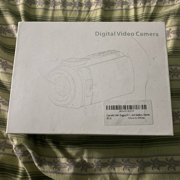 Digital Video Camera - Picture 2 of 4